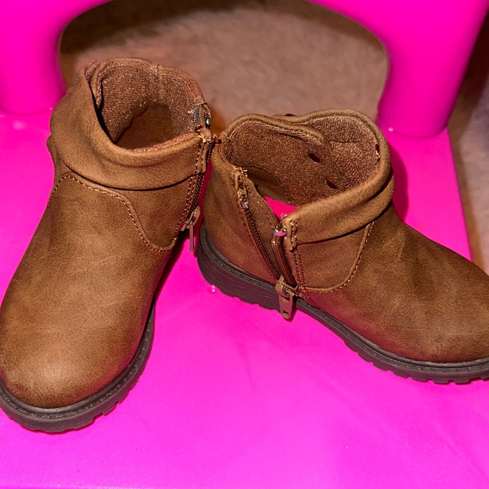 Brown blowfish boots size 6